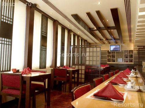 Ascot Hotel 8